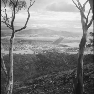 File 08: [Canberra, distant shots, 1941-1941] / photogr...