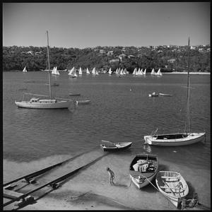 File 32: 16 footers at Spit etc, [1935-1950s] / photogr...