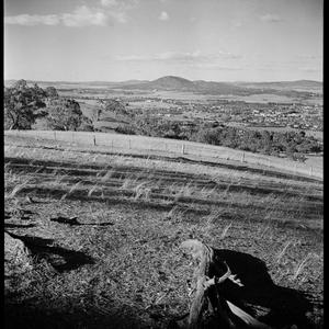 File 15: [Canberra, landscapes, 1941-1948] / photograph...