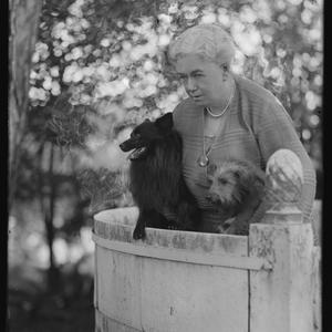 Item 719: Dame Eadith Campbell Walker / photograph by H...