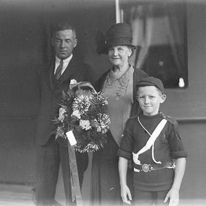1st Petersham scout cub farewells Miss Charles-Fairfax leaving for London on the Narkunda, 8 February 1928