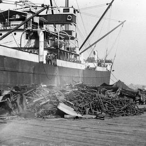 Ship "Ann Stathotas" loading scrap iron