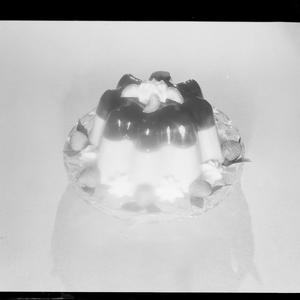 File 5: Desserts, 1947-1948 / photographed by Max Dupai...