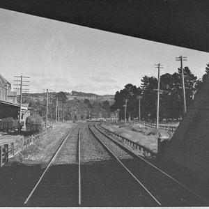 Silver City Comet. Diesel train on trip to Moss Vale (t...