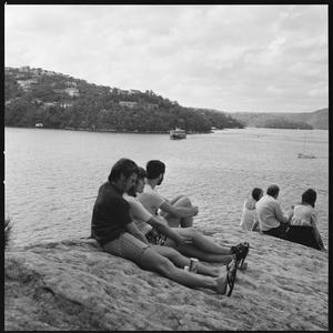 File 40: Castlecrag, May 1972 / photographed by Max Dup...