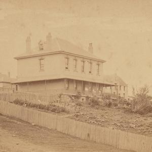 Scott family : [photograph of an unidentified residence...