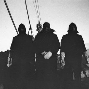 Q441: Sailors photographs / Harry Coombe