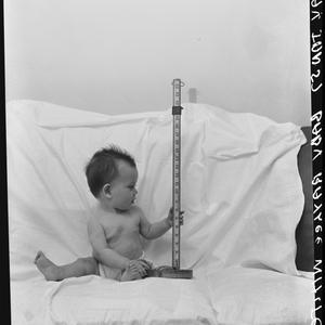 Baby Raele White - Melbourne, 11 January 1957 / photogr...