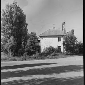 File 006: Old Colonial Penrith, [194-?] / photographed ...