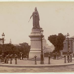 Queen Victoria's statue, Sydney