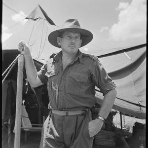 File 03: New Guinea, portraits, [1943-1944] / photograp...