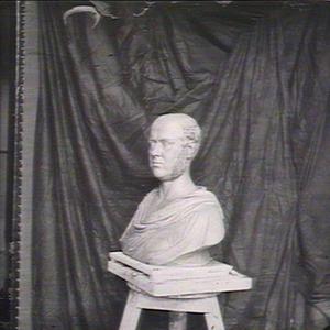 Bust of Sir Hercules Robinson, Garden Palace Exhibition