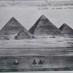 Vue generale des pyramides, le Caire