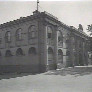 Fort Street School: exterior of front building