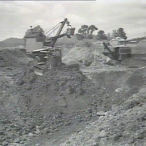 Commonwealth Collieries: surface excavation bucket & ex...