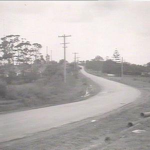 Pennant Hills Road, looking east, from Murray Farm Road