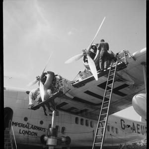 File 11: Flying boat base, Rose Bay, 1938 / photographe...