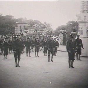American sailors in procession, Macquarie Street