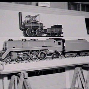 Models of railway engines - Stephenson's "Locomotion" a...