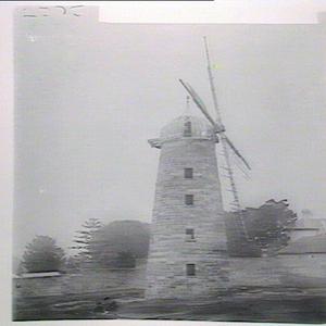 Hill's mill [i.e. Hyndes' windmill]