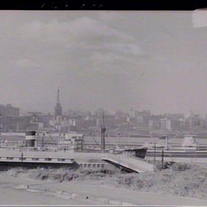 Sydney from the end of Harris Street (Pyrmont)