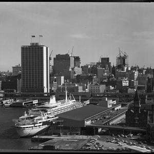 File 08: Circular Quay, [1960s] / photographed by Max D...