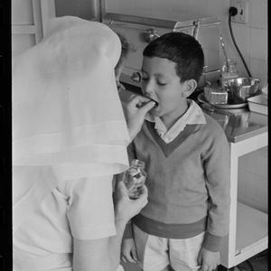 Oral vaccine, 18 October 1961 / photographs by F. R. Jo...