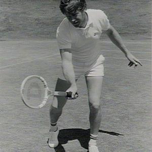 Tennis instruction, White City
