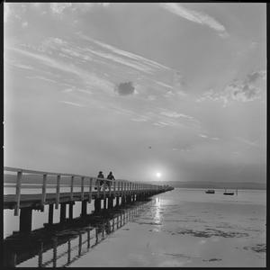 File 54: Sunset at Long Jetty, 1986 / photographed by M...
