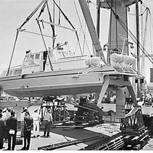 Arrival of the first Circular Quay-Manly Hitachi Seawin...