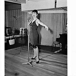 Singer Lorraine Hunt at the Foxhole nightclub, Kings Cr...