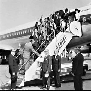 Rotary members board a BOAC jet for trip to Switzerland