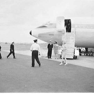 Arrival of Marlene Dietrich on Pan Am flight, Mascot