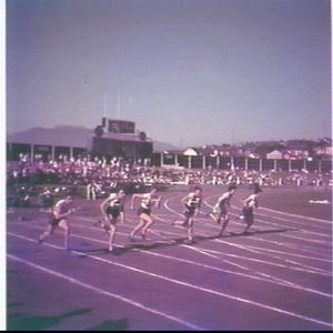 Runners Winsome Cripps (2nd), Marjorie Jackson (1st) an...