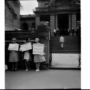 Students and mothers protest against Vietnam War, Centr...