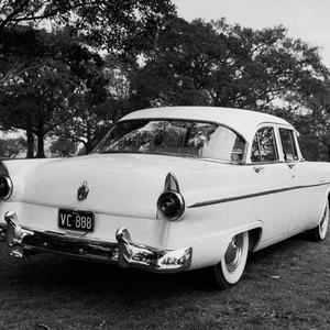 Ford Customline reference photographs
