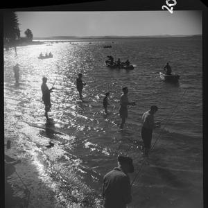 File 03: Fishing at The Entrance, 1950s / photographed ...