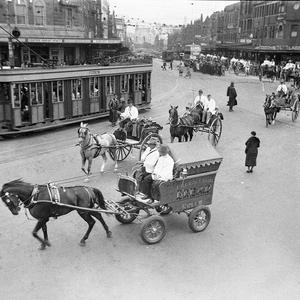 Pneumatic-tyred horsedrawn bread cart