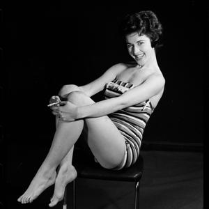 Faye Morgan, model test, 20 May 1960 / photographs by L...