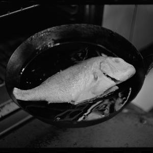 Pix cooking series - Fisherman's Lodge Restaurant, Watsons Bay, 21 November 1967 / photographs by W. Croser