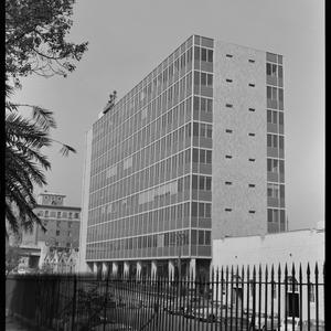 File 17: Unilever House from Macquarie St, 1955 / photo...