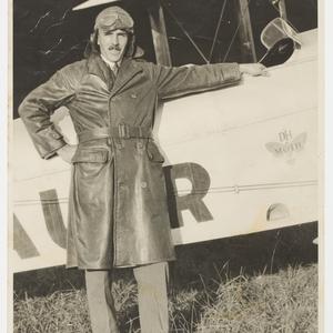 Sir Hudson Fysh - photographs, early flights and person...