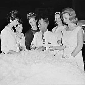 Miss Easter Show 1964 contestants visit the wool judgin...