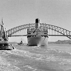 Shaw Savill liner Northern Star arrives in Sydney Harbo...