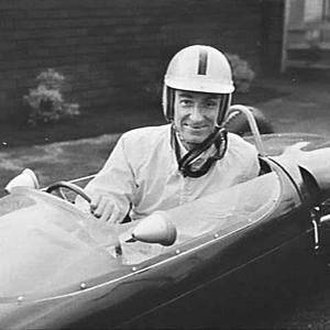 Cliff Trefrey builds a racing car at his house, Rodd Po...