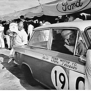 Working on a car in the pits, Armstrong 500, Bathurst