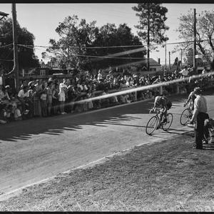 Cycle race (tour of West), September 1951