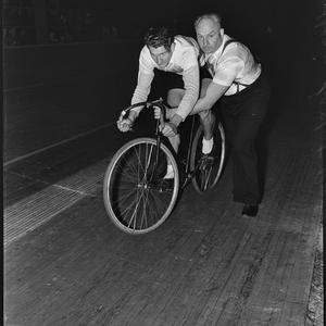 Bob Spears cyclist, 19 November 1944 / photographed by ...