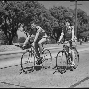 Hilton Bloomfield cyclist soldier, 21 February 1942