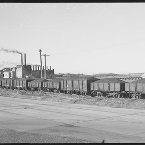 Bunnerong coal train, 23 June 1948 / photographed by L....